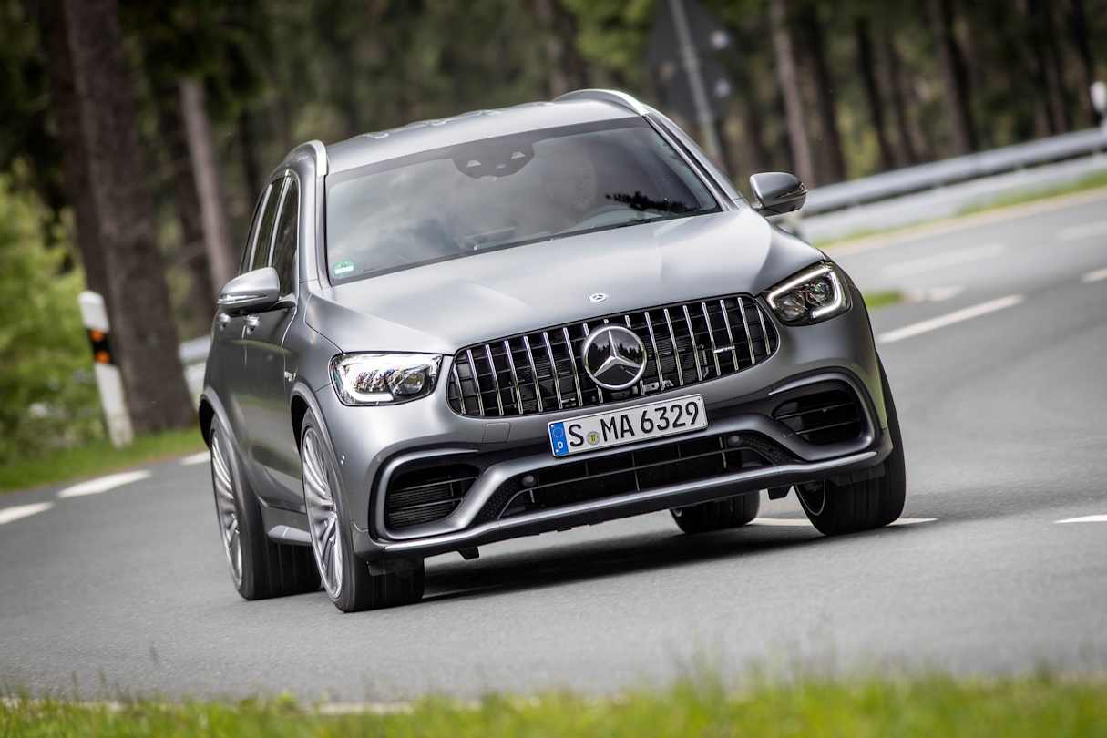 The Slippery Drive mode helps when you drive across a damp surface.